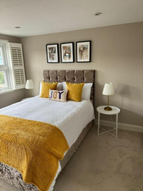 Brentford Guest Rooms, Barnet